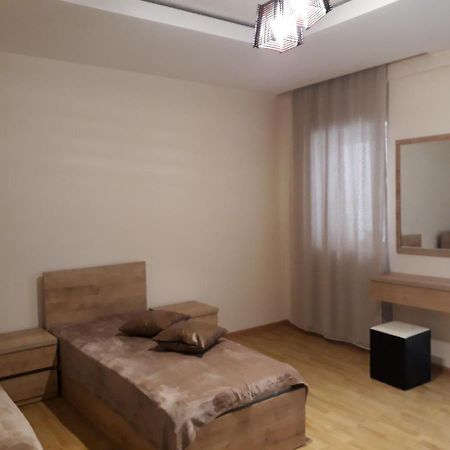 טביליסי 2 Bedroom Apartment In Chugureti מראה חיצוני תמונה