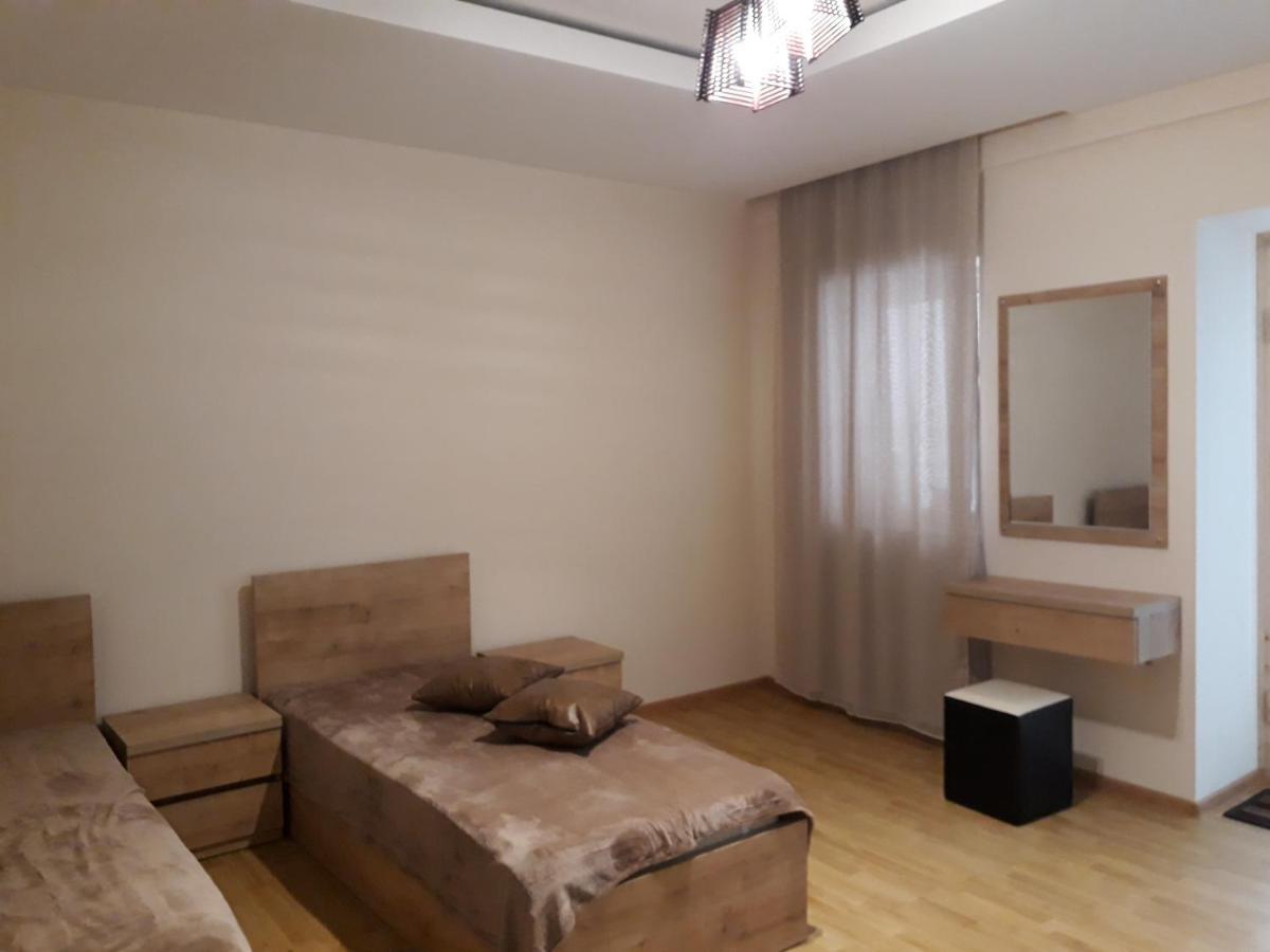 טביליסי 2 Bedroom Apartment In Chugureti מראה חיצוני תמונה